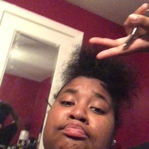 Meet your Posher, Sakurah